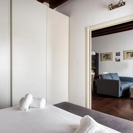 Joivy Tasteful Flat Near Centre Apartment Milan