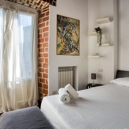 Apartment Joivy Tasteful Flat Near Centre Milan